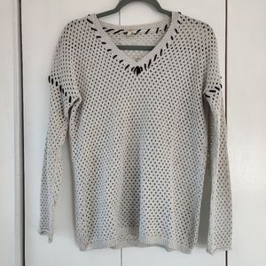 Project sweater in size S